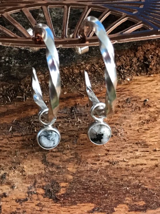 Chamonix Granite Twisted Hoop Earrings - Image 3