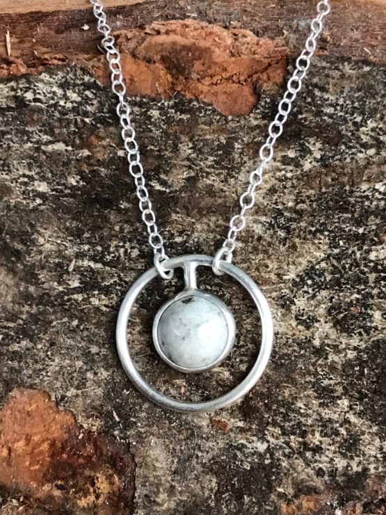 Chamonix Granite Circle Necklace - Image 2