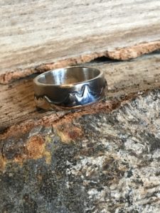 Aiguille du Midi Silhouette Mountain Ring